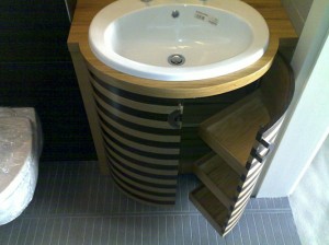 komoda umywalkowa MB